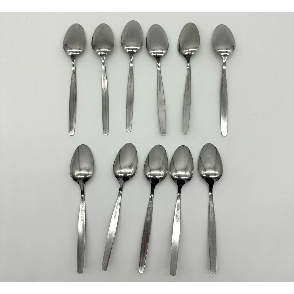 Vintage Spoons World Stainless Steel Taiwan Textured Soup Teaspoon 70s 15 Pieces - Picture 4 of 9